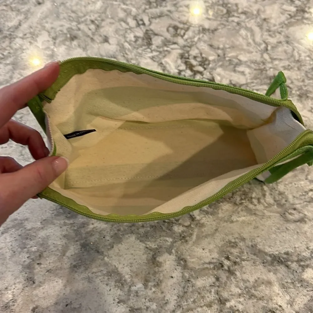 🌿 Green and White Makeup Bag - 9” x 6” x 3”